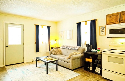 Bessemer Condo | Elevated Ski Chalet at Powderhorn Mountain