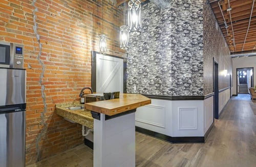 Galena Apartment | Elle & Becks loft Suite