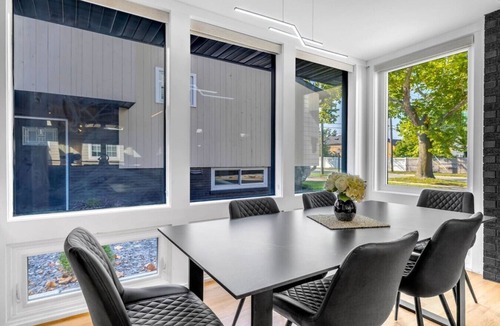 Elmhurst House | Elmhurst 4BR Home with Pool | Mid-Term Ready