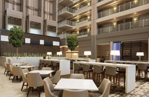 Lombard Hotel | Embassy Suites by Hilton Chicago Lombard