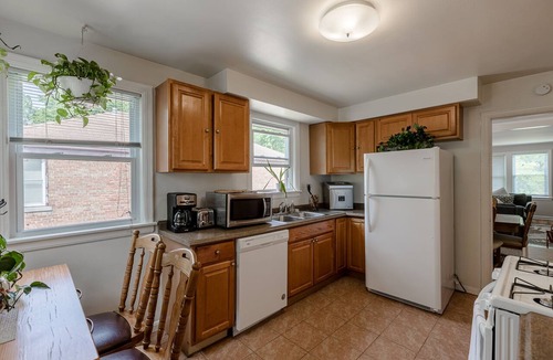 Evanston Apartment | Enjoy Evanston! Slow Down After a Busy Day Sight Seeing - Walking Distance from Public Transportation by AllSet Turnover
