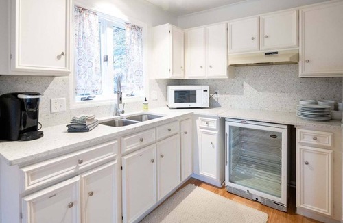 Macatawa House | Epic Lake Views | Sleeps 16 | 2 Units + Lookout Deck
