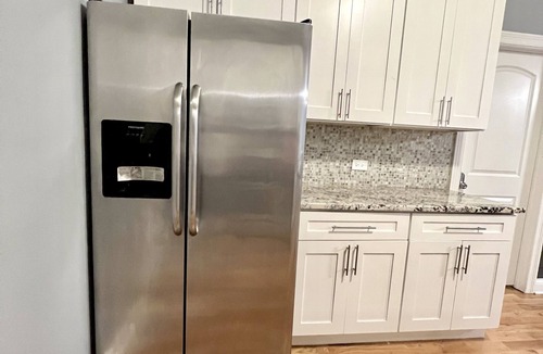 South Austin Condo | Experience Chicago living near United Center