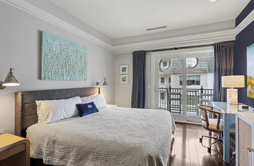 Bay Harbor Apartment | Experience comfort in King Suite 357, a cozy Bay Harbor retreat for 6.