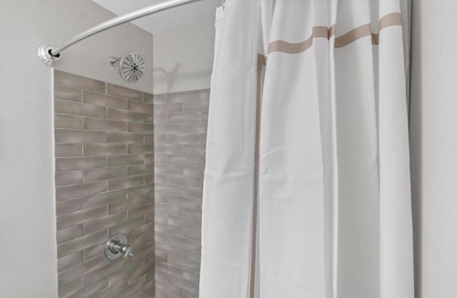 Bay Harbor House | Experience luxury at Dream Weaver 47, a spacious 4-bedroom getaway in Bay Harbor, MI.