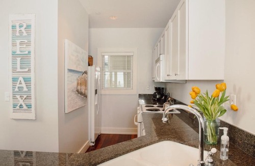 Bay Harbor Apartment | Experience luxury in Maritime Lakeview Suite 314, a stunning 2BR getaway in Bay Harbor!