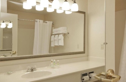 Davenport House | Explore the Bettendorf area from ourroom in Davenport