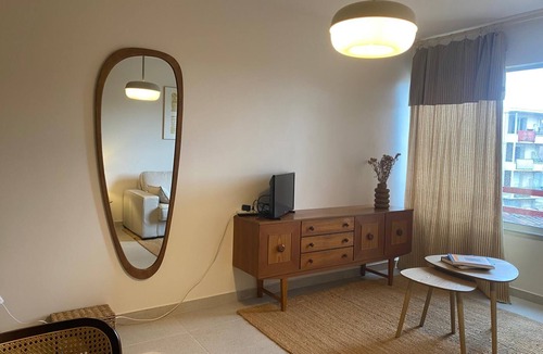 Figuerolles Apartment | F1 at Les Arceaux: trendy decor, bright, calm