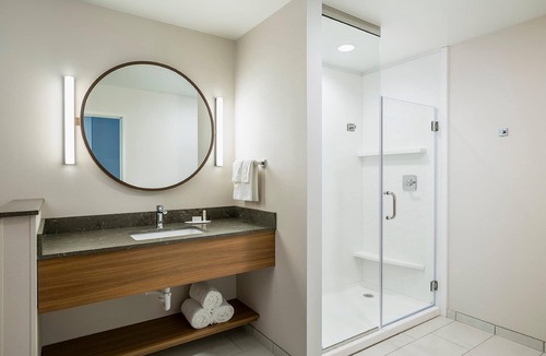 Downtown Des Moines Hotel | Fairfield Inn & Suites by Marriott Des Moines Downtown