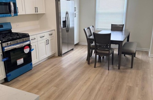 Aurora House | Family-Friendly 3BR Home Sleeps 6 2.5 Bath