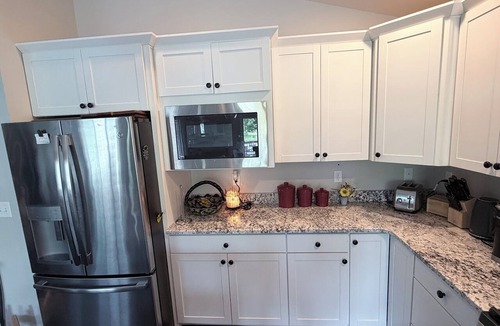 Weber House | Family friendly 5-bedroom house in marvelous Iowa City with hot tub and fire pit