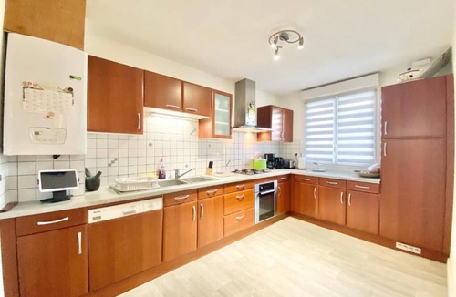 Ergue-Gaberic House | Family Home for 6 with Garden & Veranda, Peaceful near Quimper