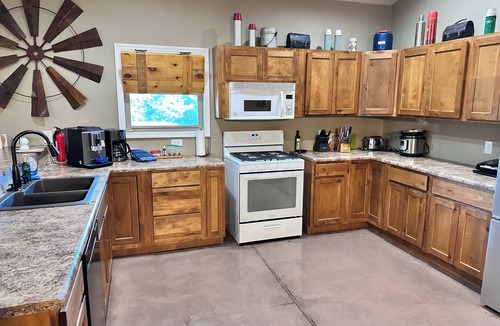 Bethany House | Family Retreat with pool table and double bunks.