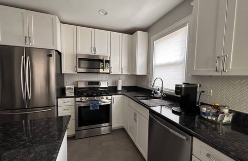 Downers Grove Apartment | First floor apartment DT Downers Grove