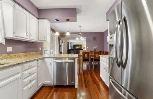 Lake Geneva House | Forest Harmony House Near Geneva Lake Movie Room Wet Bar Balcony Grill