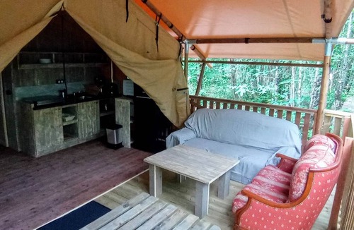 Lempzours Ski Chalet | Forest Lodge Tent
