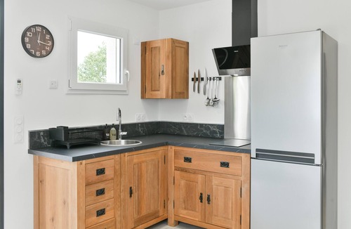 Coise-Saint-Jean-Pied-Gauthier Apartment | ✨ Nature Getaway in Savoie – Cozy Apartment with Terrace, Parking & BBQ Near Lake & Mountains ✨