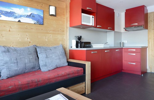 Bellentre Apartment | Renovated Apartment 6 pax · Easy slope access · Free parking