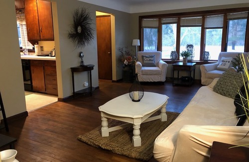 Birch Run Township House | Frankenmuth Getaway - April special - Book a min of 2 nights get a free night