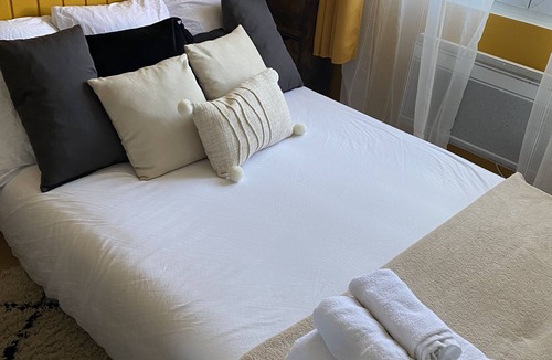 Gare-Jouvenet Apartment | friendly
