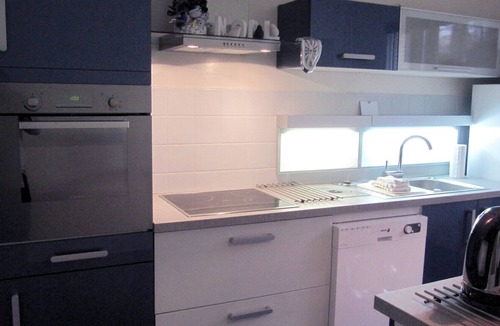 Chambery Apartment | Fully furnished holiday apartment 4 * rated - very pleasant - 700 sq feet