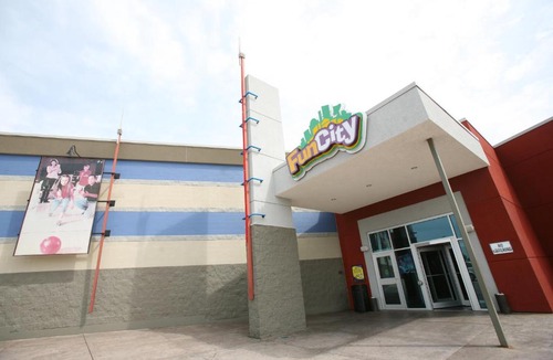 Burlington Resort | Fun City Resort Hotel