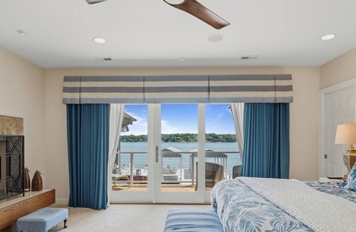 Lake Geneva House | Geneva Lakefront Home, Steps from Water! Pier Access A+ Lake Views, Minutes frm Downtown Lake Geneva