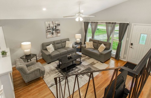 Glen Ellyn House | Glen Ellyn Rental