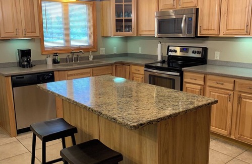 Arkdale Condo | Golf Resort Condo! Game Room + Pool + 3BR