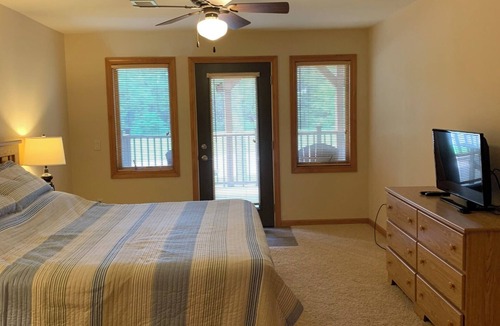 Arkdale Condo | Golf Resort Condo! Game Room + Pool + 3BR