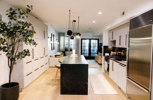 Lincoln Park House | Gorgeous, Brand new, in amazing location - minutes from the beach!