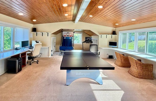 Ingleside House | Gorgeous Lakefront Retreat on Long Lake!
