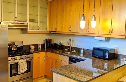 Buena Park Condo | Gorgeous Wrigley Greystone