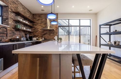 Heart of Chicago House | Grand 5,500 sq ft Pilsen home, 5BR, sleeps 11, near downtown