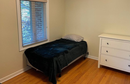 Evanston House | Great Hideaway in plain sight
