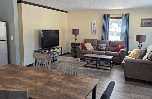 Interlochen House | Green Lake Gem 3BR Lake access near Interlochen Arts Academy & Traverse City