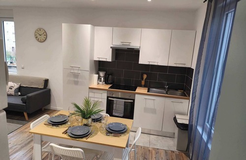 Charleville-Mezieres Apartment | Ground-Floor Apt for 3 · Free Private Parking