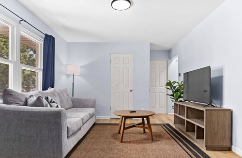 Peoria Apartment | H in Woodhaven Heart of Peoria