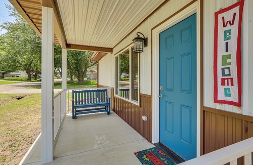 Hamilton Cottage | Hamilton Charm Place, 4 Bdrm, 2 Bath, Step-free