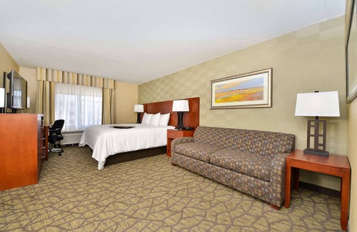 Auburn Hills Hotel | Hampton Inn Detroit/Auburn Hills South
