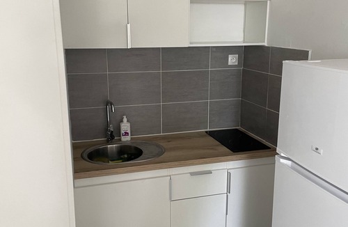 Soubise Apartment | Harbour-side accommodation