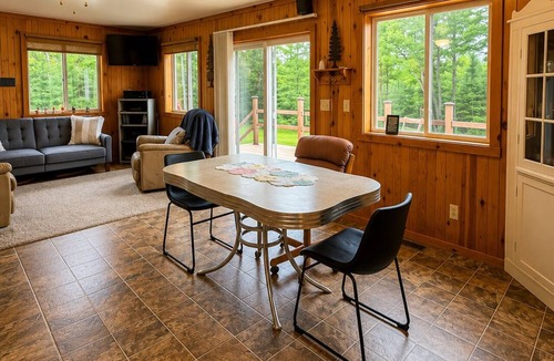 Northland House | Hardwood Hideaway
