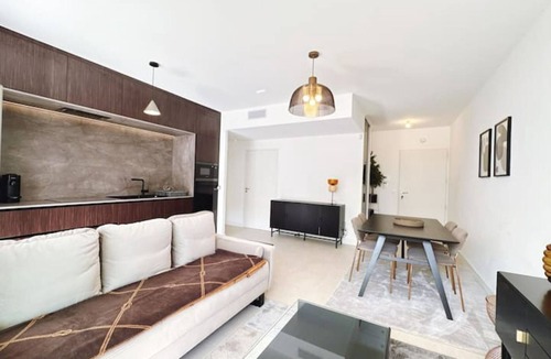 Bonneveine Apartment | Haut de Gamme, Design Soigné et Parking Gratuit