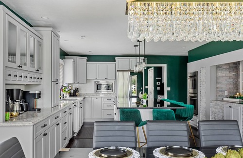 Norton Shores House | HeatedPool|Boat dock|Beach|HotTub|Arcades|Firepit