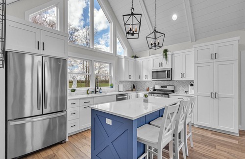 Cleveland House | Hidden Haven - Modern Cottage w/Hot Tub & Views