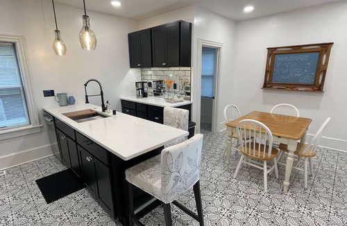 Racine House | Historic 1867 Fox Mansion: Chef’s Kitchen, A/C, across from the swimming Quarry