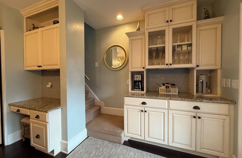 Racine House | Historic 4 bedroom lake front home with/Sauna and Spa in charming Racine