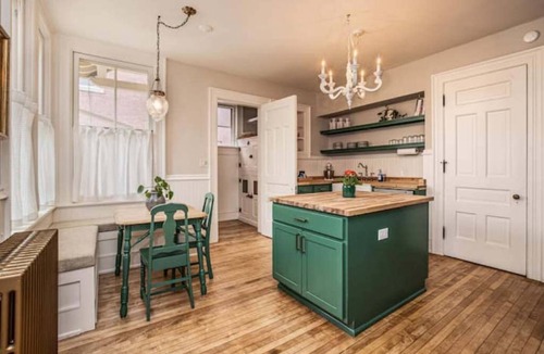 Lower East Side House | Historic 7BR Mansion Near Lakefront/Brady/Downtown