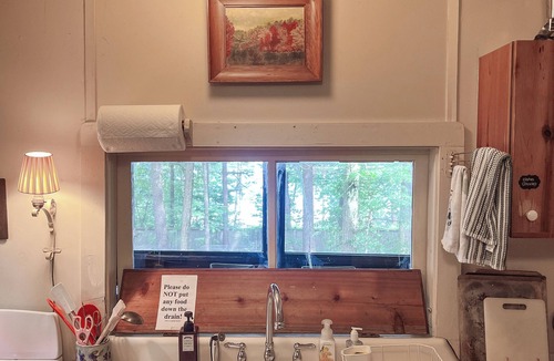 Glen Arbor Cottage | Historic Glen Lake Cottage with Private Waterfront Access