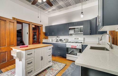 Southeast Omaha House | Historic Queen Anne Omaha Home in Field Club